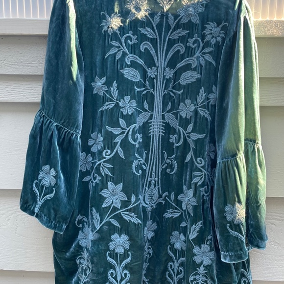 JOHNNY WAS - TEAL KIMONO, VELVET, EMBROIDERED RUFFLE SLEEVE - RARE FIND! $435 - Picture 6 of 6